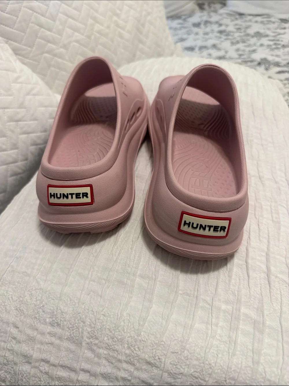 Hunter Women’s Blush Pink Slide Sandals